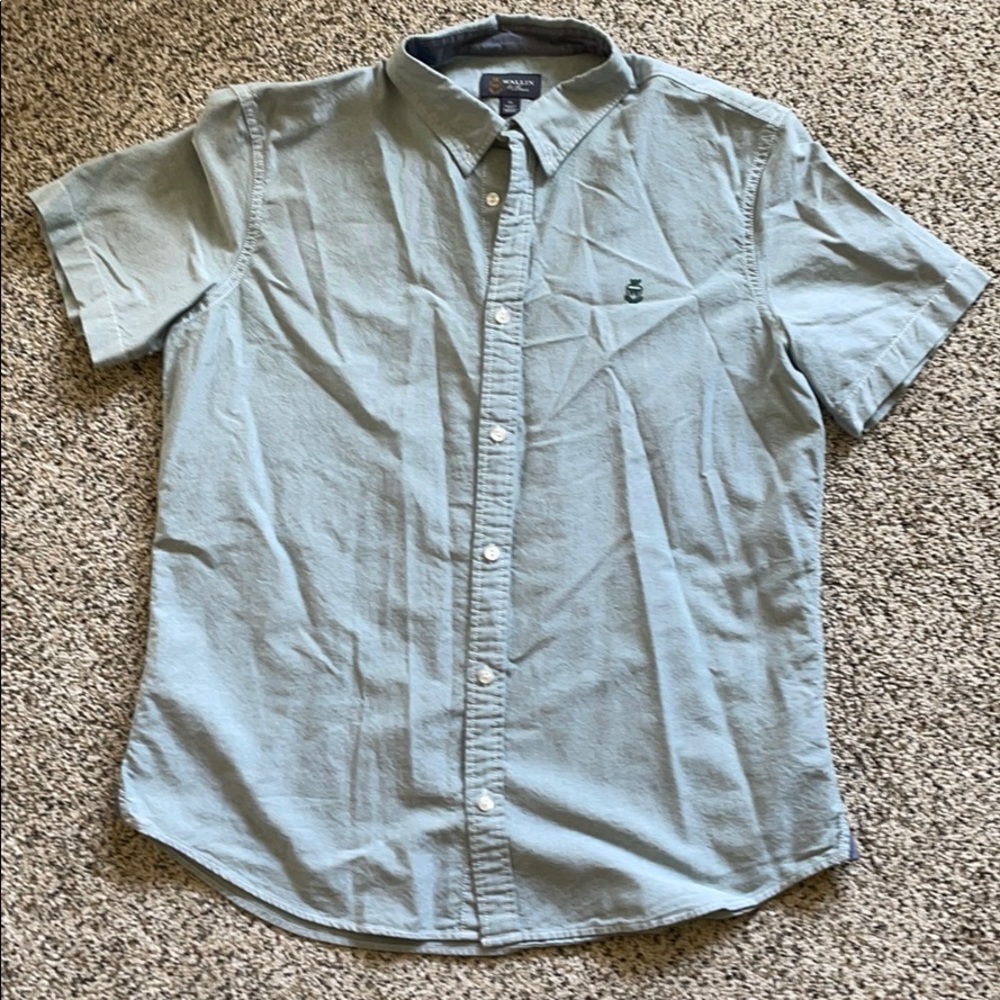 XL Wallin & Bros. Dress shirt.